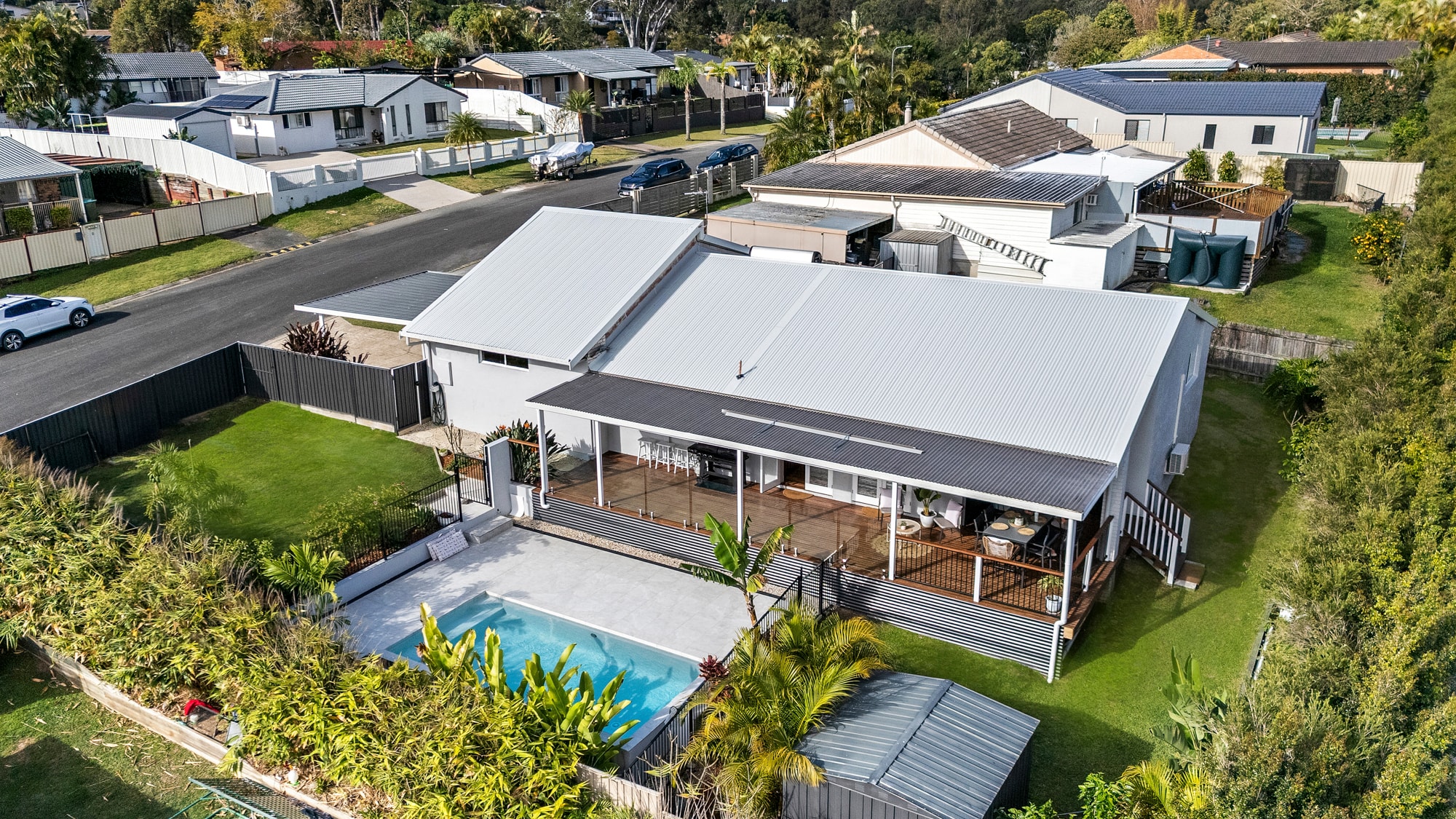 House at 16 Saraji Street, Worongary QLD